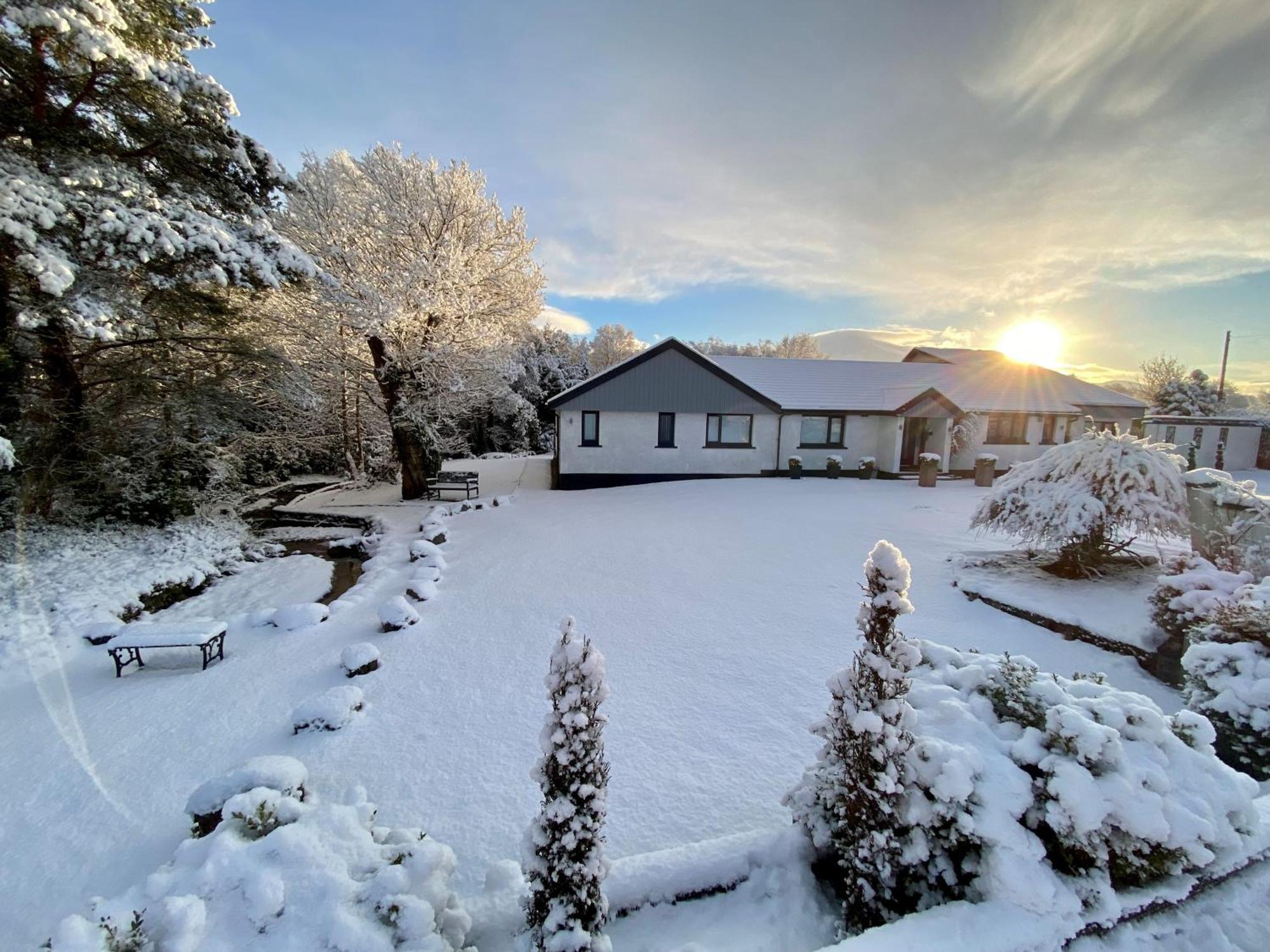 Distant Hills Guest House Spean Bridge Esterno foto